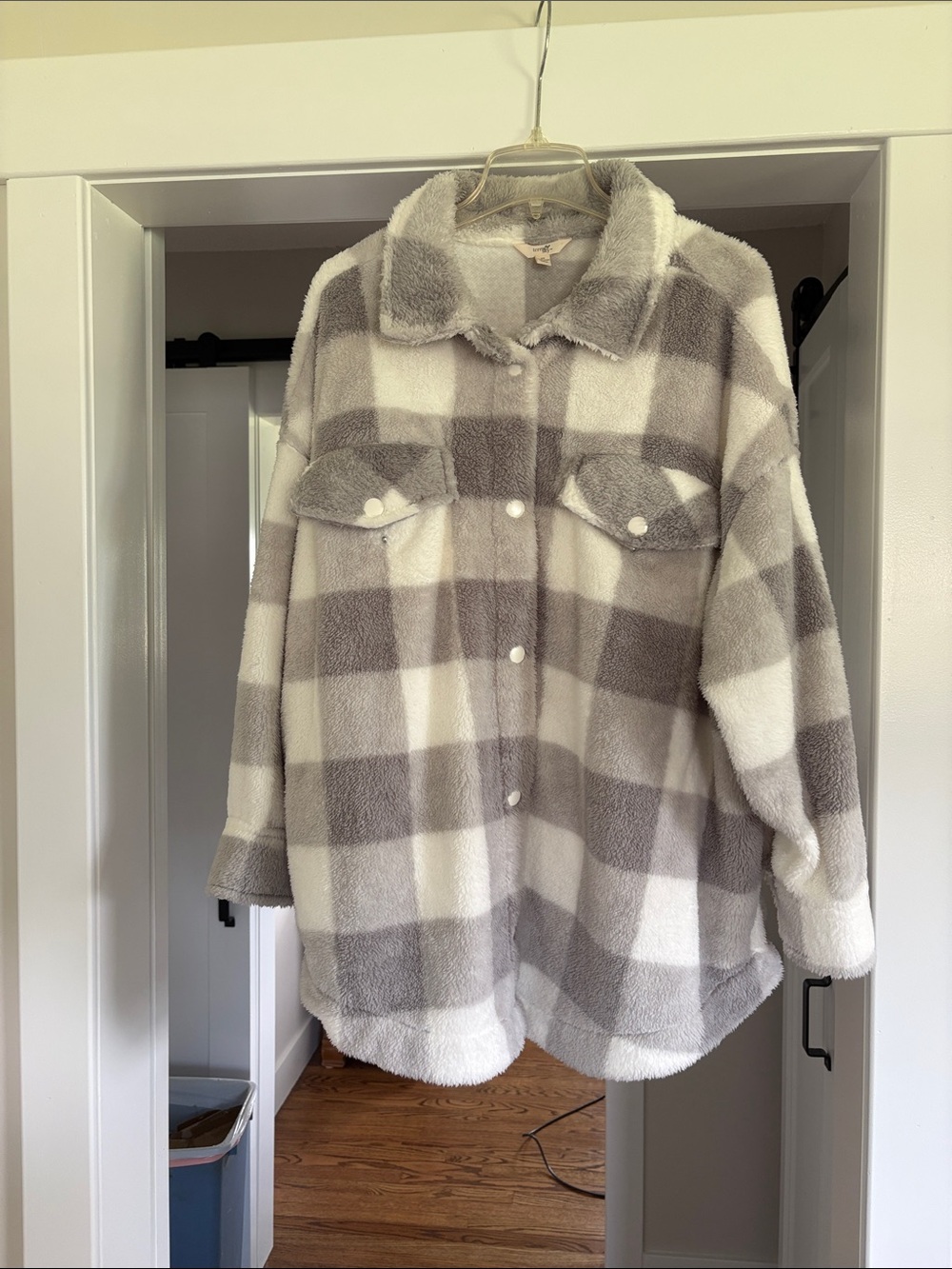 Terra & Sky Plush Plaid Teddy Jacket in Gray and Cream
